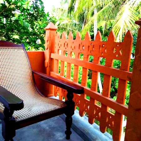 Parei Beach Inn Tangalle Exteriör bild