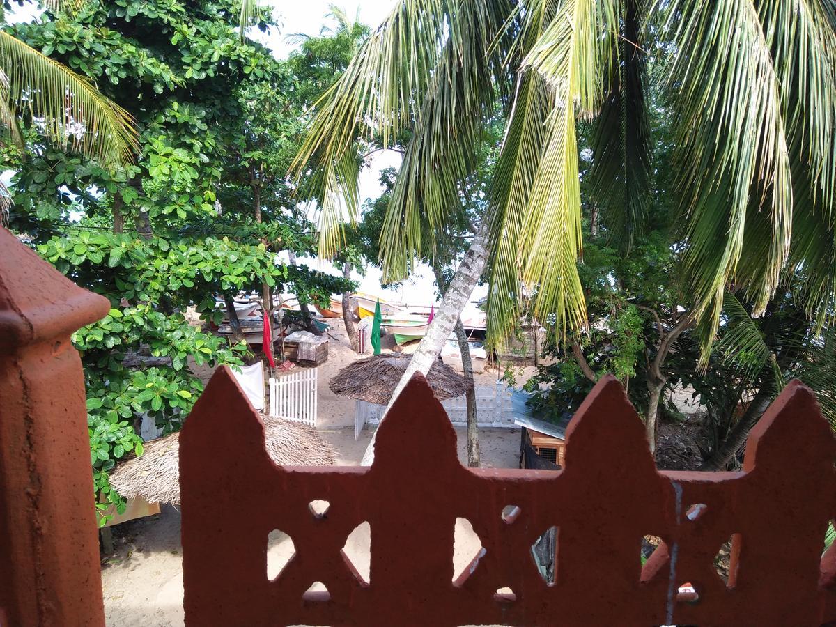 Parei Beach Inn Tangalle Exteriör bild